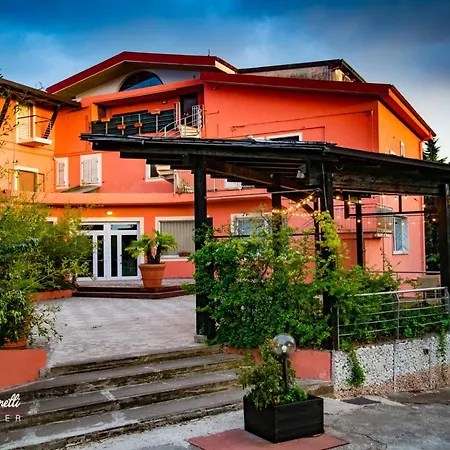 Bed & Breakfast La Torre-1984 *